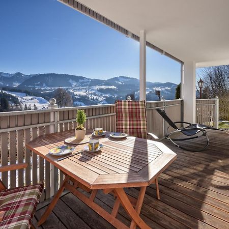 Haus "Bergblick" Ferienwohnung Falken Mit 1 Schlafzimmer Oberstaufen Exterior foto